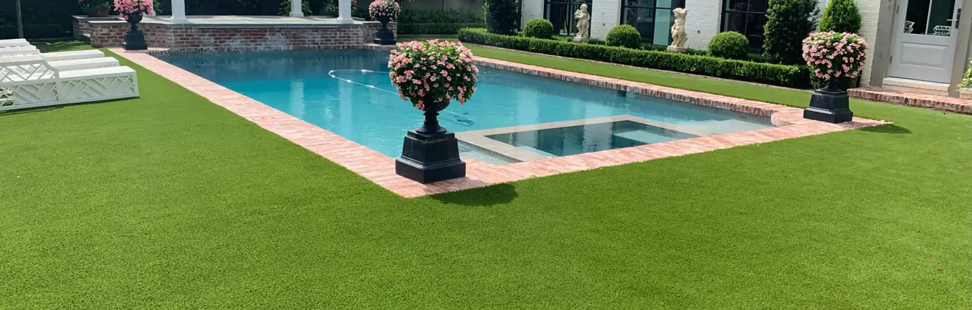 A beautiful, low-maintenance artificial turf lawn in Lubbock, TX